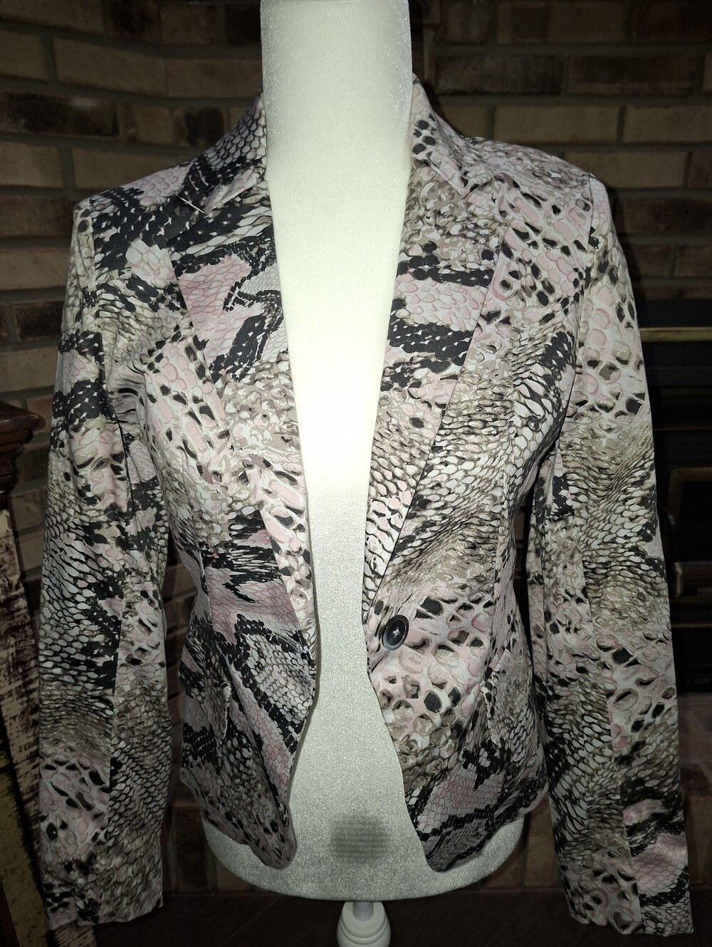 Boston Proper Pink & Black Snake-Print Blazer